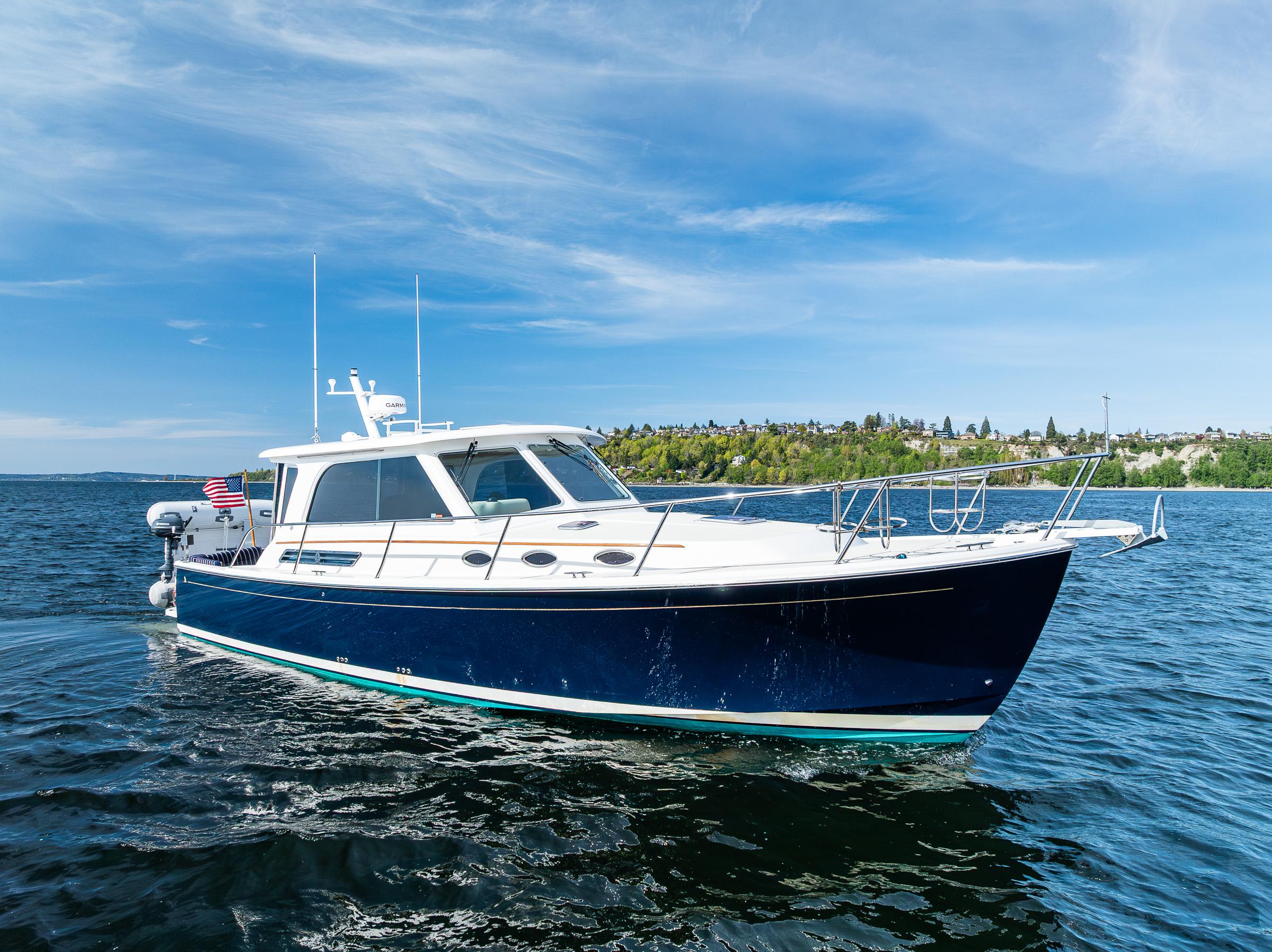 Back Cove 37 Downeast Cruiser