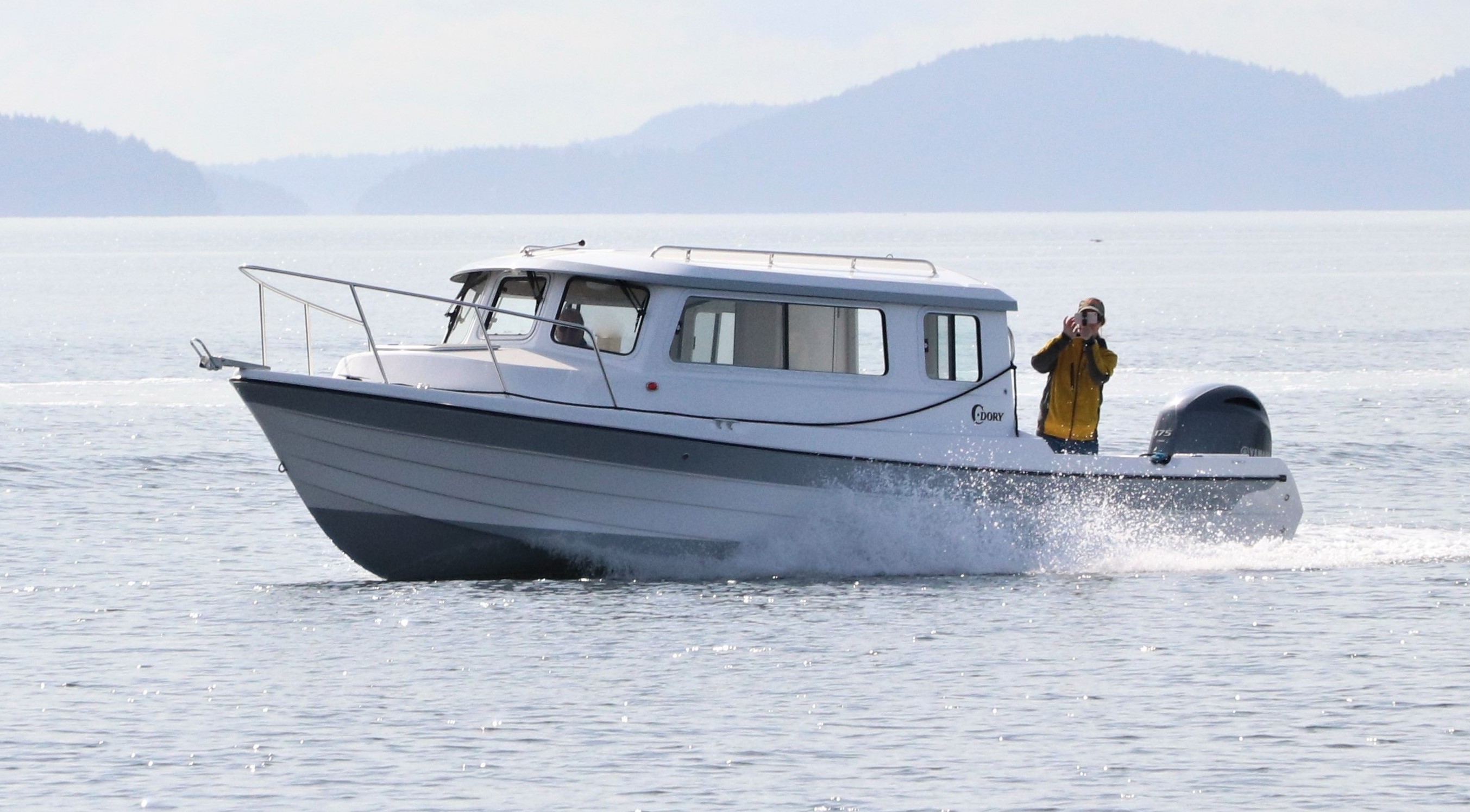 C-Dory 26 Pro Angler Walkaround Fishing