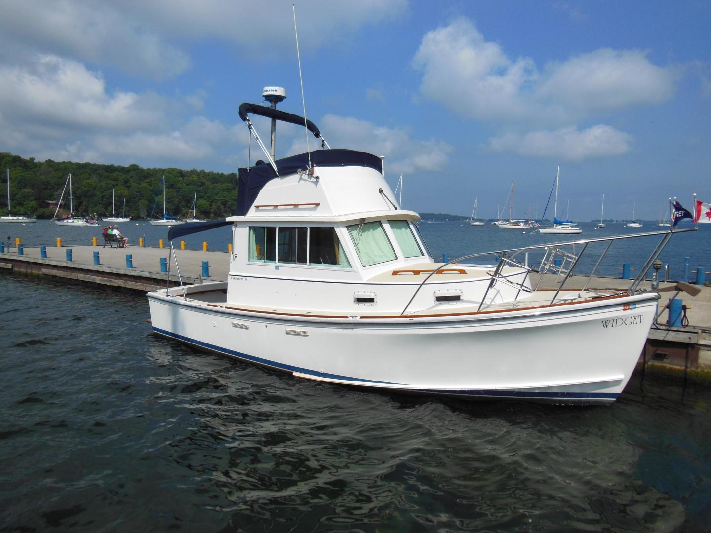 Cape Dory 28 Flybridge Cruiser Flybridge Cruiser