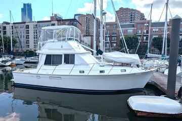 Cape Dory 36 PowerYacht Flybridge