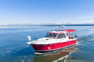 Cutwater C-28 Cruiser