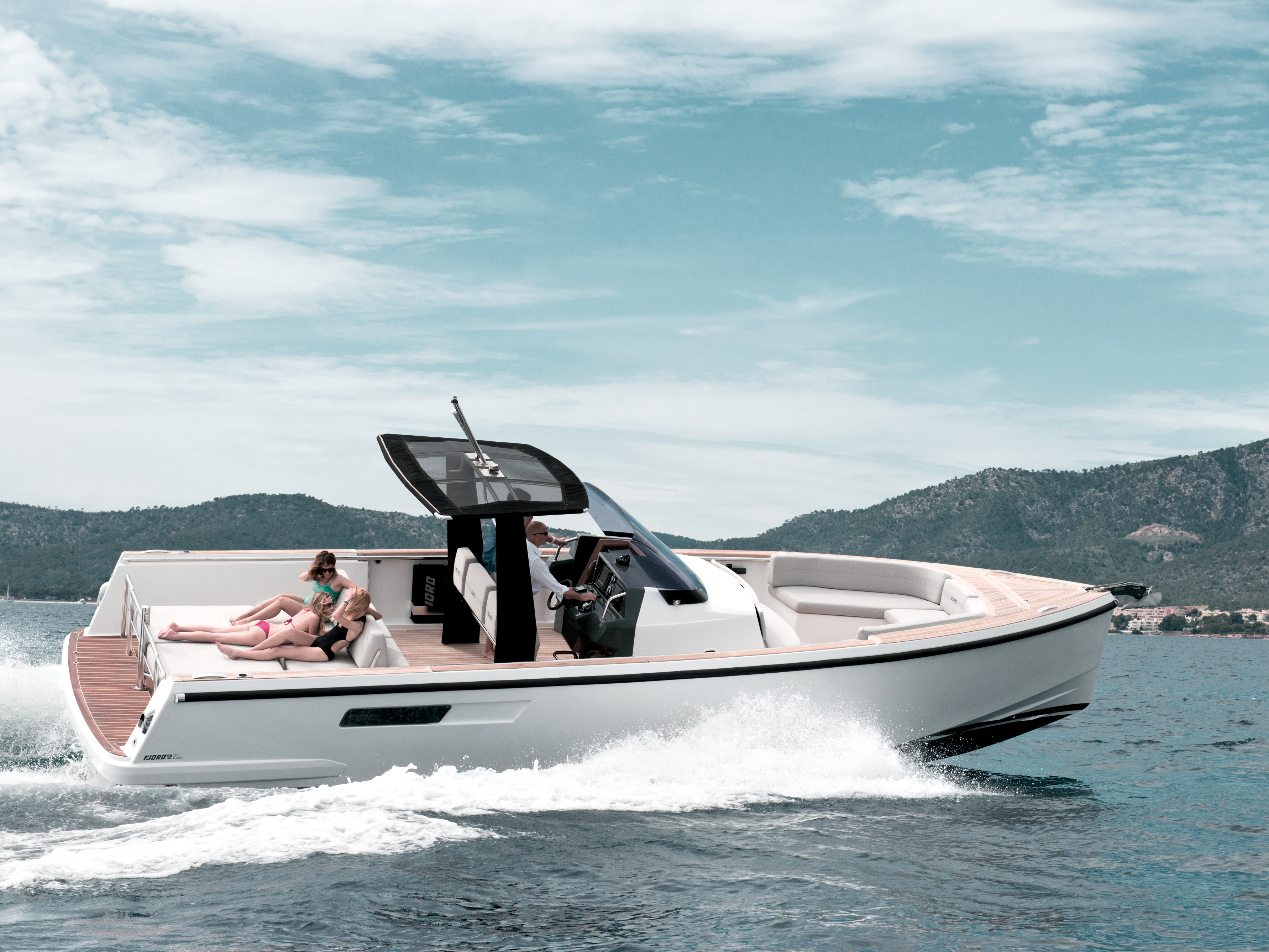 Fjord 36 Cruiser Enclosed Cruiser
