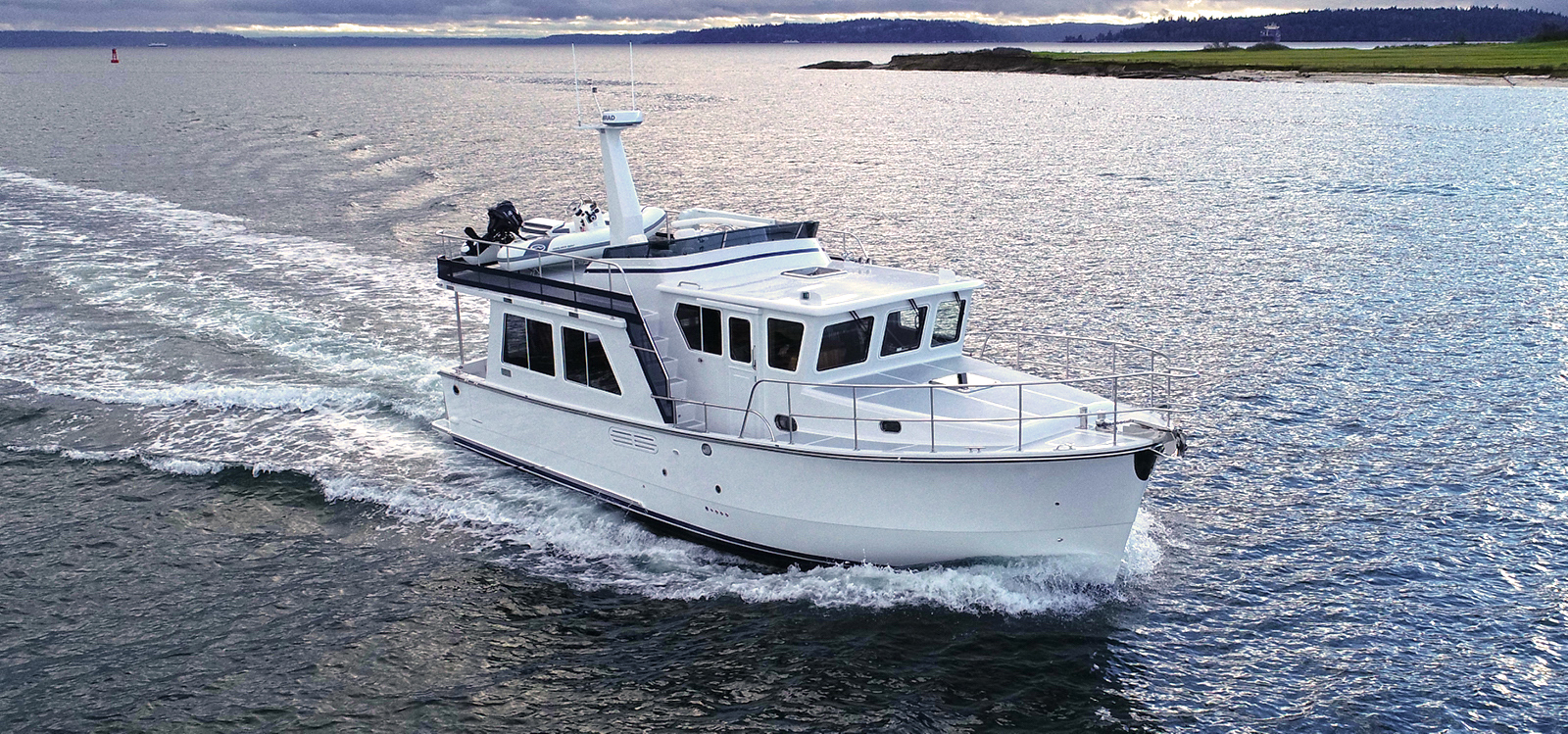 Helmsman 43E Pilothouse Pilothouse