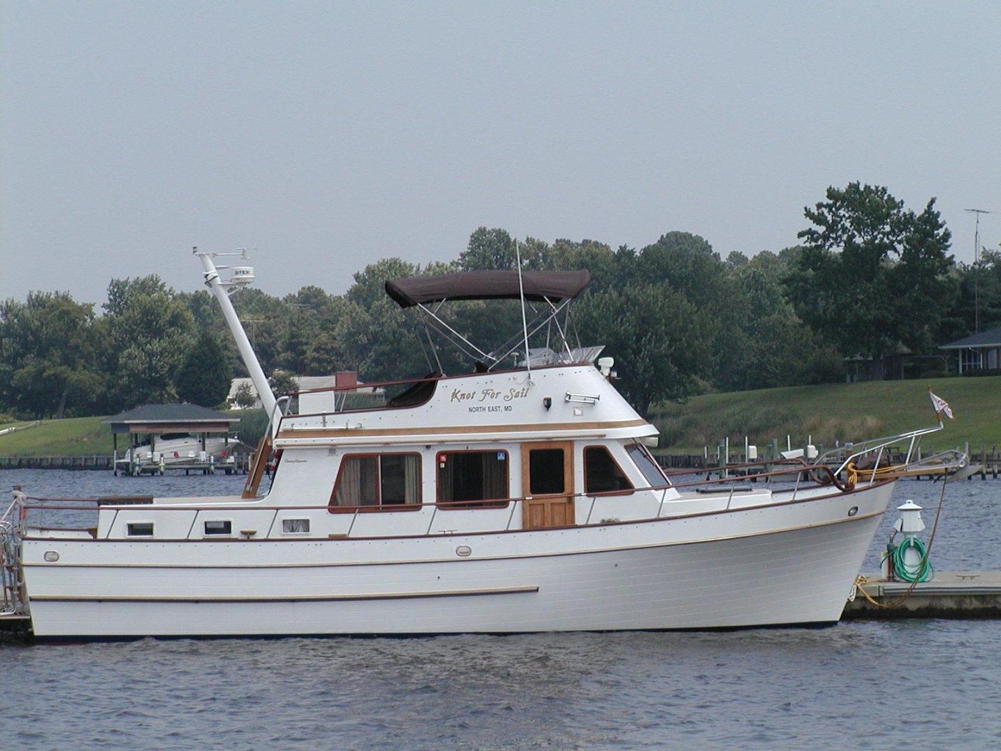 Marine Trader 40 Double Cabin Double Cabin