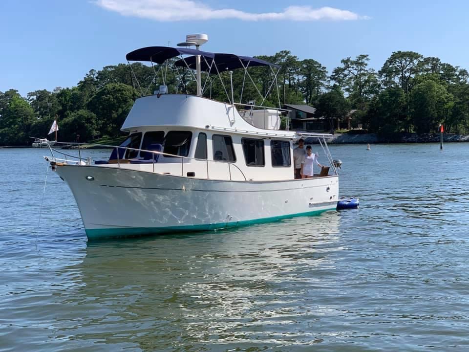 Marine Trader 34 Sedan