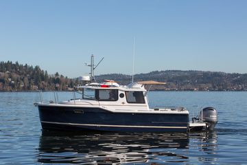Ranger Tugs R-23 Current outboard