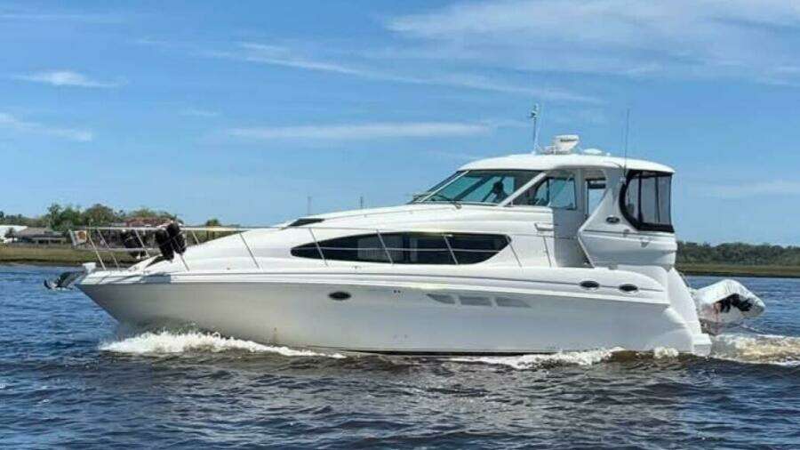 Sea Ray 390 / 40 Motor Yacht Flush-Deck Motor Yacht