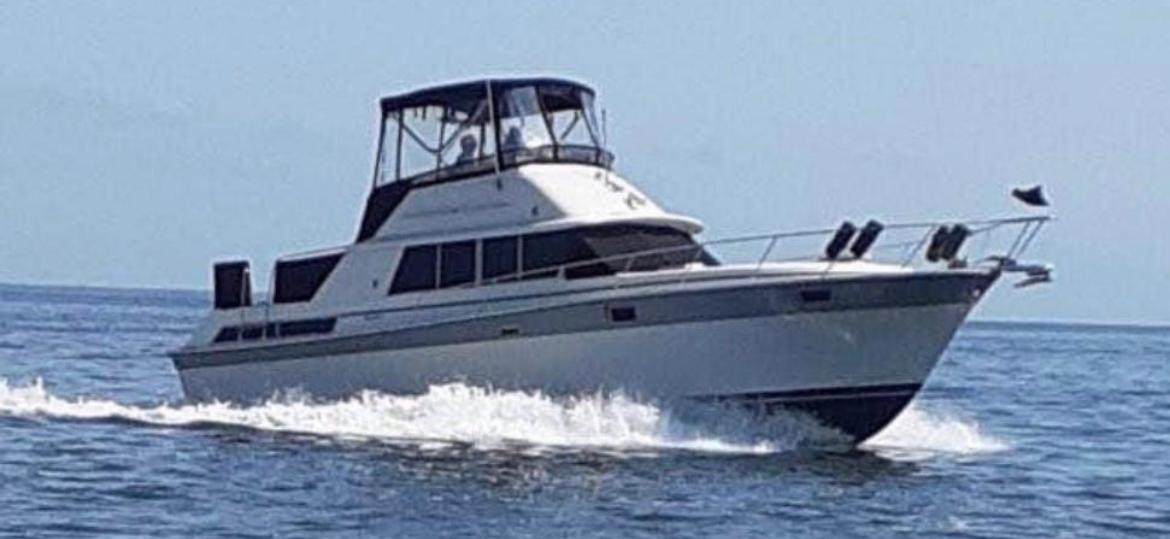 Silverton 40 Aft Cabin Double Cabin Motor Yacht