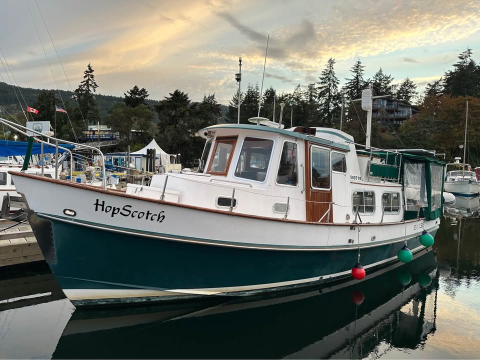 Transpacific Marine Eagle 32 Pilothouse Transpacific Marine Trawler